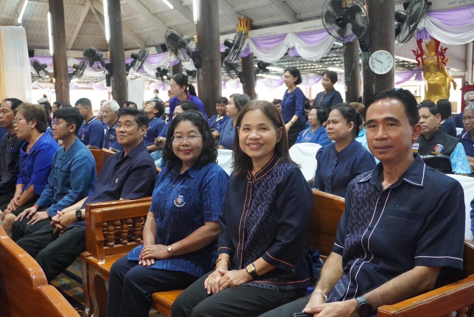 จังหวัดพระนครศรีอยุธยา แสดงพลังเนื่องในวาระครบรอบ 56 ปี โครงการพัฒนาผู้นำอาสาพัฒนาชุมชน “อช. รวมใจขจัดภัยแก้จน พัฒนาชุมชนอย่างพอเพียง”