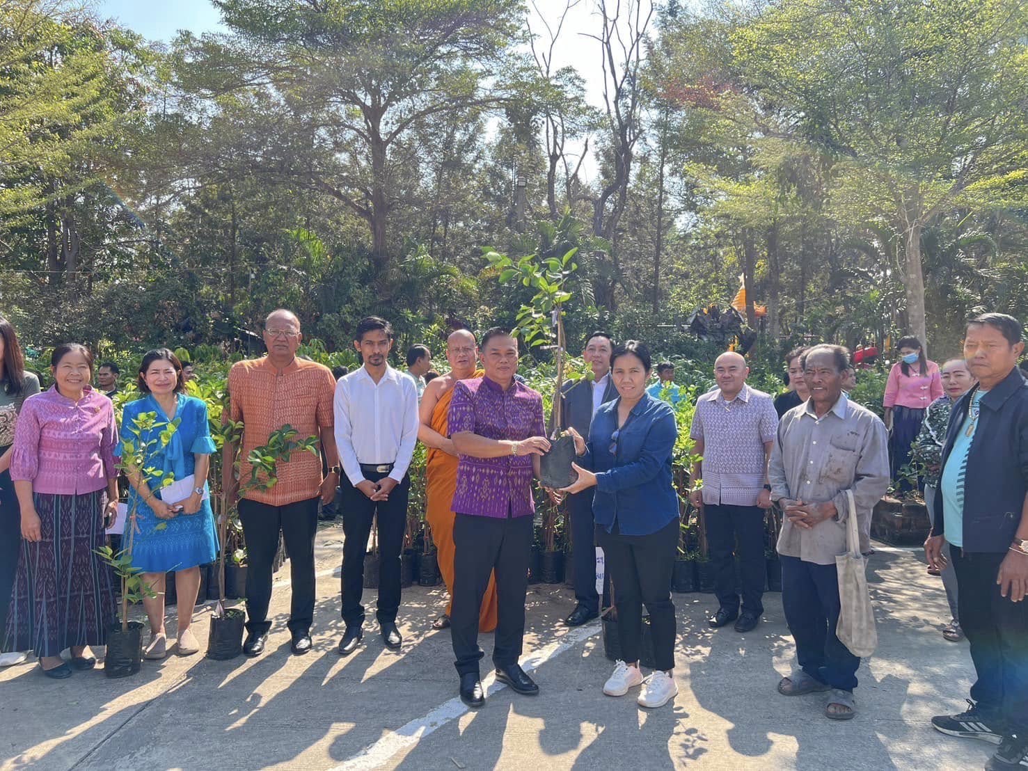 พช.อยุธยา ดำเนินโครงการส่งเสริมการดำเนินชีวิตตามหลักปรัชญาของเศรษฐกิจพอเพียงในพื้นที่ของผู้ถูกผลกระทบโครงการคลองระบายน้ำหลากบางบาล-บางไทร