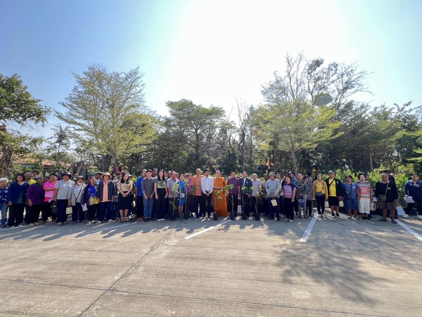 พช.อยุธยา ดำเนินโครงการส่งเสริมการดำเนินชีวิตตามหลักปรัชญาของเศรษฐกิจพอเพียงในพื้นที่ของผู้ถูกผลกระทบโครงการคลองระบายน้ำหลากบางบาล-บางไทร