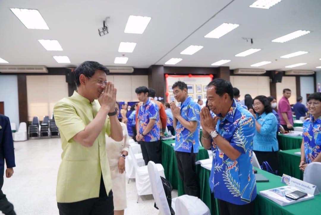 พช.อยุธยา ร่วมรับมอบนโยบายและทิศทางการขับเคลื่อนงาน ในปีงบประมาณ พ.ศ. 2568 จากท่าน อพช.