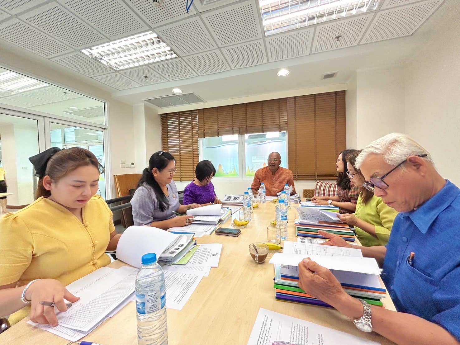 พช.อยุธยา ประชุมพิจารณาคัดเลือกสมาชิกดีเด่นและกลุ่มออมทรัพย์เพื่อการผลิตดีเด่น ประจำปี 2568 ภายใต้โครงการมหกรรมการออม 51 ปี ทุนชุมชนขับเคลื่อนเศรษฐกิจฐานราก จังหวัดพระนครศรีอยุธยา ประจำปี 2568
