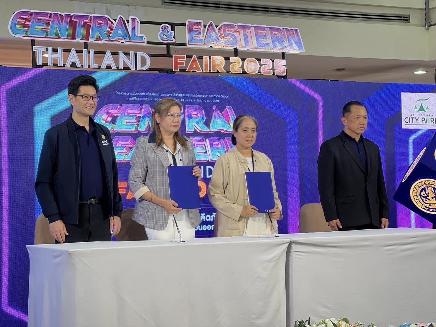 พช.อยุธยา รวมพิธีเปิดงานแสดงและจำหน่ายสินค้าและเจรจาจับคู่ธุรกิจ “CENTRAL AND EASTERN THAILAND FAIR 2025”
