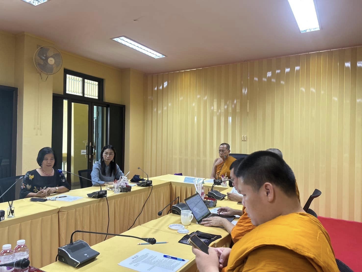 พช.อยุธยา ร่วมประชุมเตรียมความพร้อมประชุมเตรียมความพร้อมการจัดพิธีเจริญพระพุทธมนต์ ทอดผ้าป่า กิจกรรมปล่อยพันธุ์ปลาน้ำจืดและกิจกรรมรณรงค์ดูแลรักษามรดกศิลปวัฒนธรรมของชาติ เฉลิมพระเกียรติสมเด็จพระกนิษฐาธิราชเจ้ากรมสมเด็จพระเทพรัตนราชสุดาฯ สยามบรมราชกุมารี