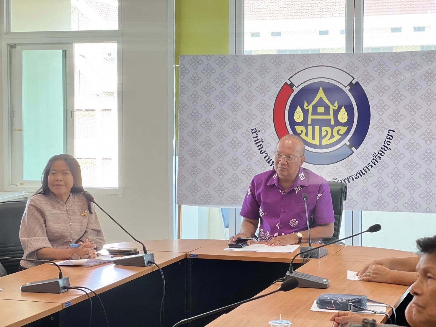 พช.กรุงเก่า จัดประชุมผู้ประกอบการที่เข้าร่วมกิจกรรม “OTOP TO FACTORY 2025” ครั้งที่ 1/2568 เพื่อเตรียมจำหน่ายสินค้า OTOP ณ มินิแบ บางปะอิน