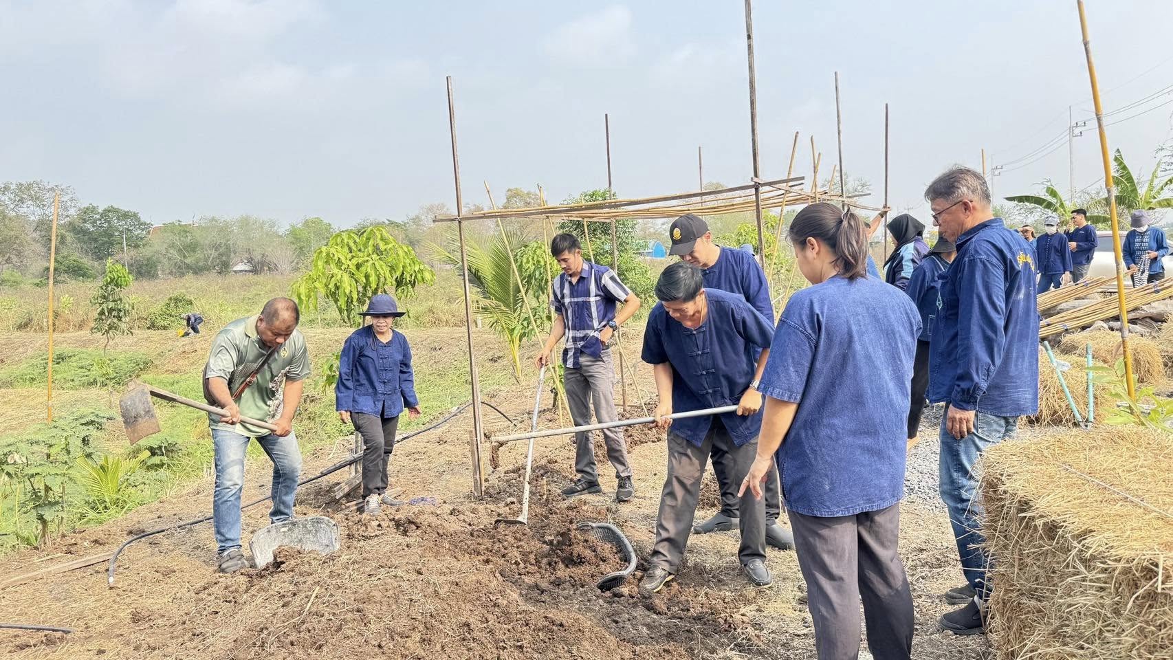 พช.อยุธยา จัดกิจกรรม “โคก หนอง นา พาทัวร์” จังหวัดพระนครศรีอยุธยา ณ อำเภอบางปะหัน
