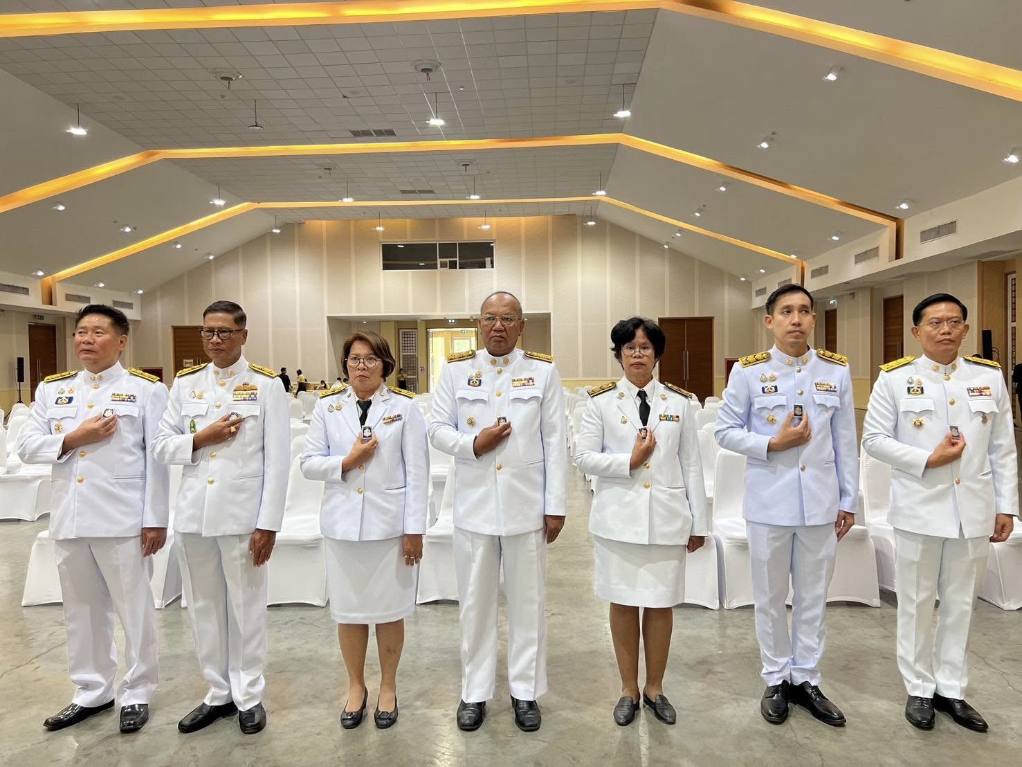 พช.อยุธยา ร่วมพิธีรับเหรียญที่ระลึกพระราชทานฯ เนื่องในวันข้าราชการพลเรือนและวันคล้ายวันสถานปนากระทรวงมหาดไทย ครบรอบ 133 ปี