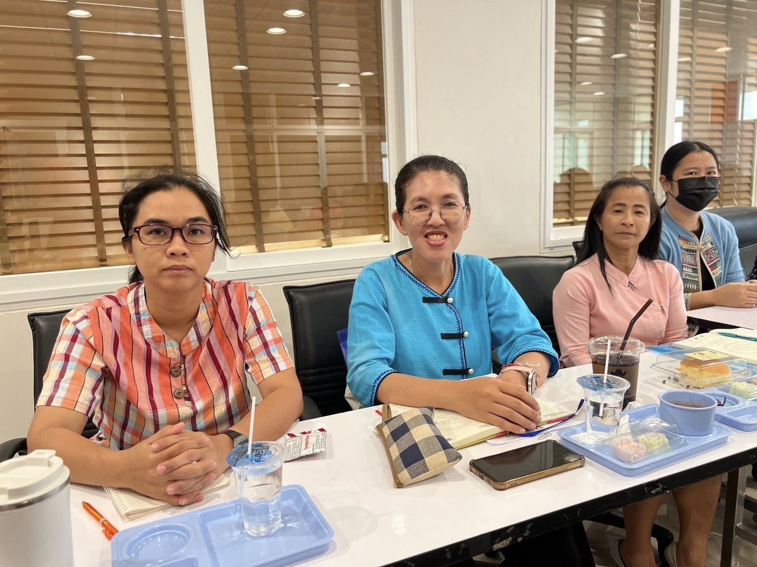 พช.อยุธยา ร่วมโครงการถ่ายทอดองค์ความรู้การเป็นพี่เลี้ยงพัฒนากร เสริมแกร่ง “คน พช.” เก่ง ดี มีความสุข ด้วยหัวใจพัฒนาชุมชน