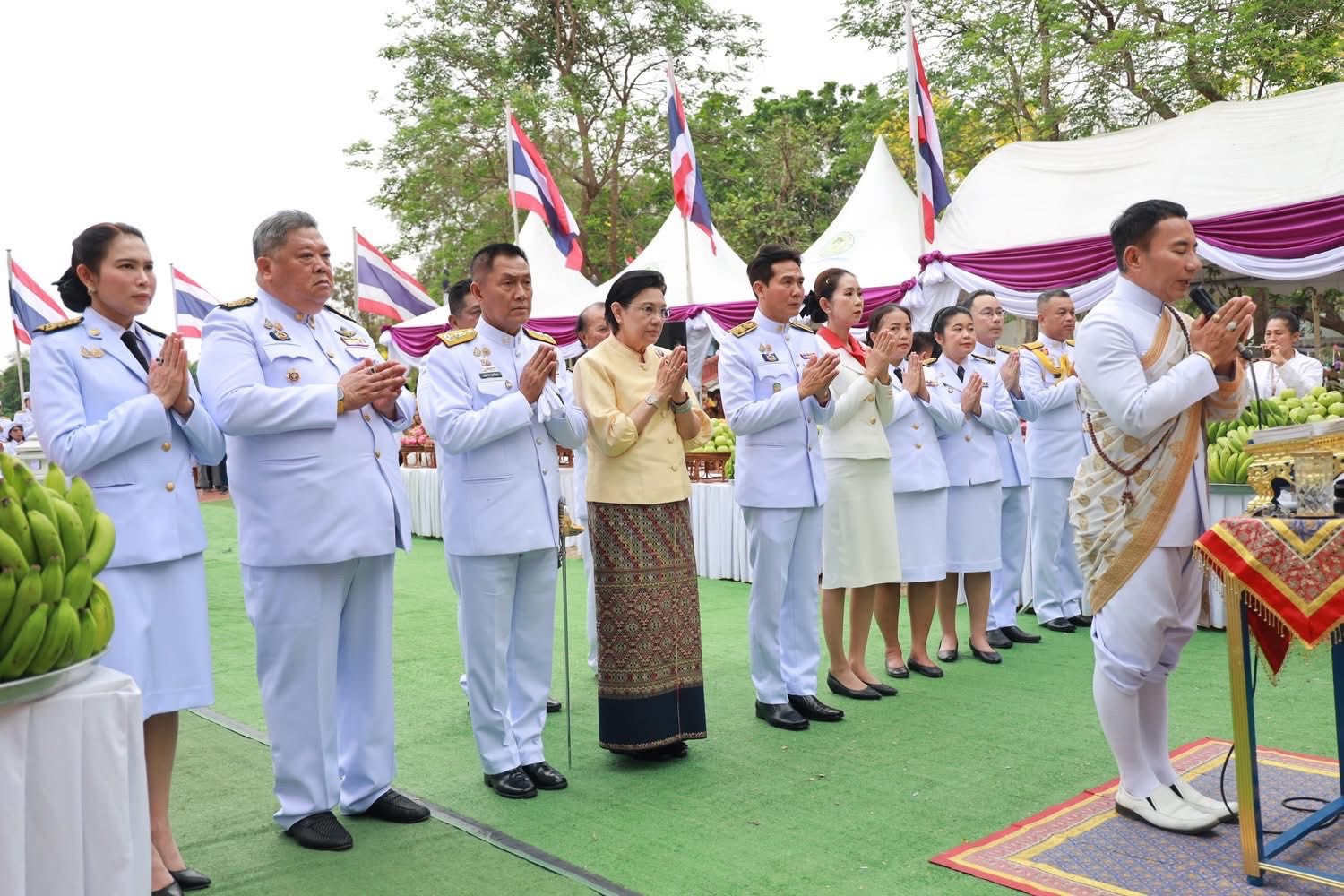 พช.อยุธยา ร่วมพิธีสักการะและพิธีบรวงสรวงดวงพระวิญญาณสมเด็จพระเจ้าอู่ทอง องค์ปฐมบรมกษัตริย์ เนื่องในวันสถาปนากรุงศรีอยุธยา ครบรอบ 675 ปี