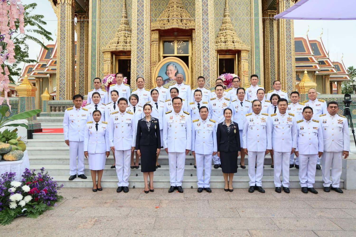 จังหวัดพระนครศรีอยุธยา ร่วมพิธีทอดผ้าป่าสมทบกองทุนพัฒนาเด็กชนบทในพระราชูปถัมภ์สมเด็จพระเทพรัตนราชสุดาฯ สยามบรมราชกุมารี เนื่องในโอกาสวันคล้ายวันพระราชสมภพ 2 เมษายน 2568