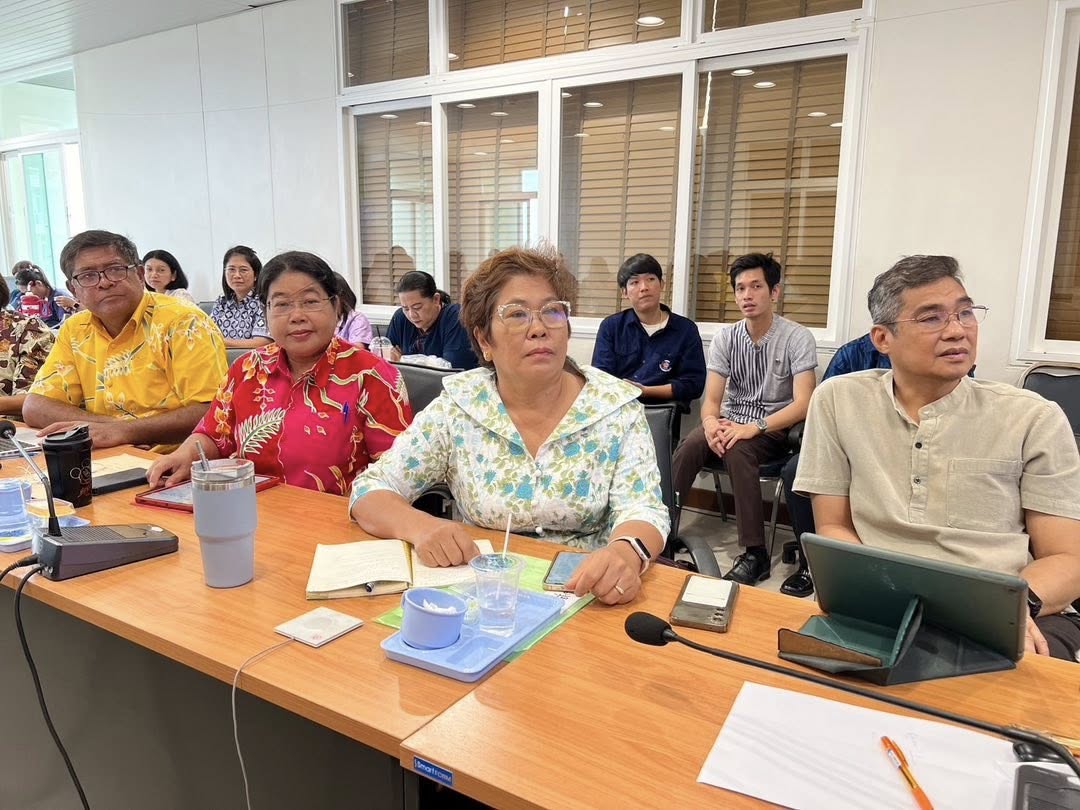 พช.อยุธยา ร่วมโครงการถ่ายทอดองค์ความรู้การเป็นพี่เลี้ยงพัฒนากร เสริมแกร่ง “คน พช.” เก่ง ดี มีความสุข ด้วยหัวใจพัฒนาชุมชน