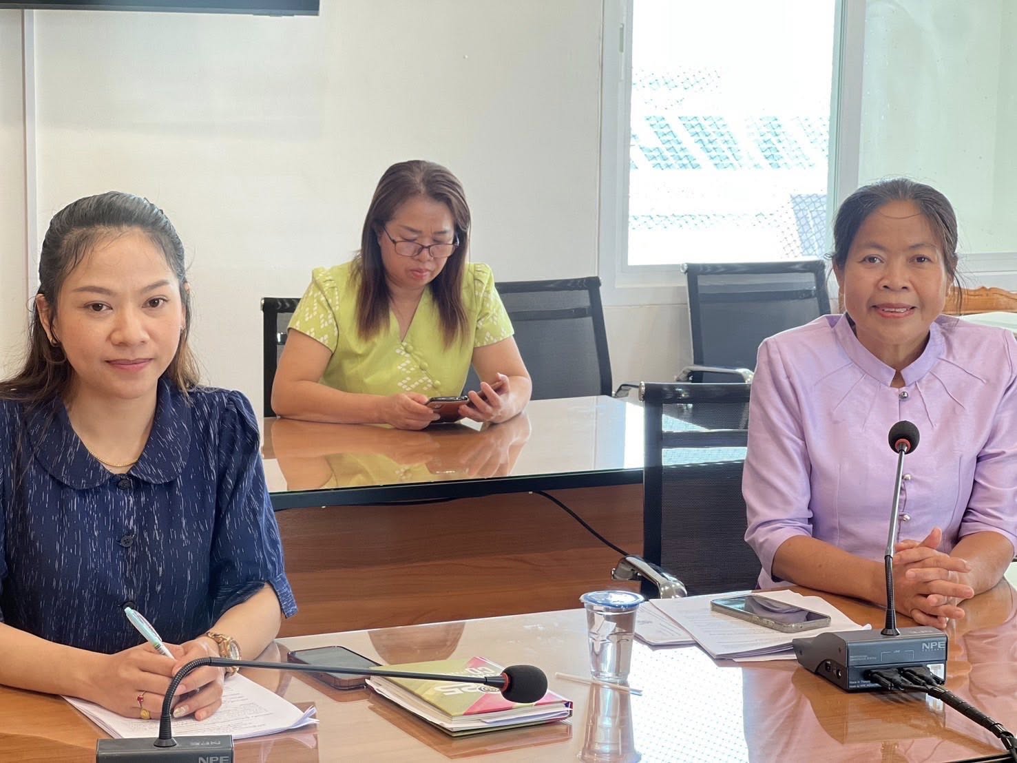 พช.อยุธยา จัดประชุมผู้ผลิต ผู้ประกอบการ OTOP ที่เข้าร่วมจำหน่ายงาน OTOP Midyear 2025