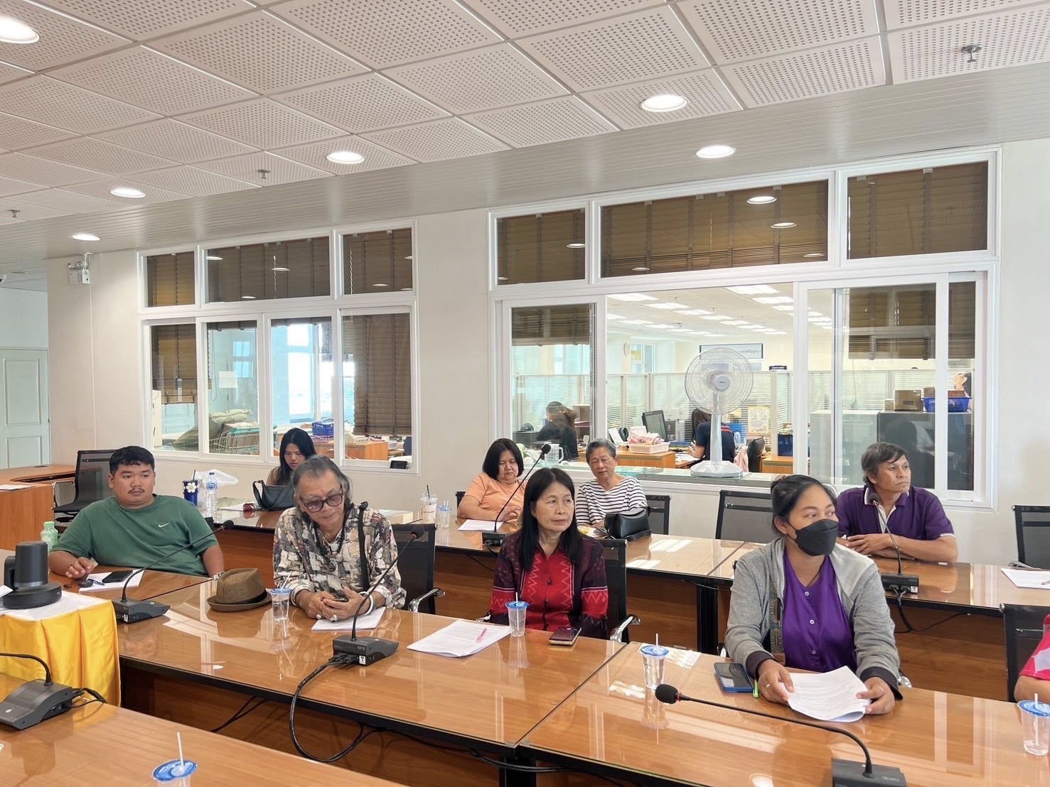 พช.อยุธยา จัดประชุมผู้ผลิต ผู้ประกอบการ OTOP ที่เข้าร่วมจำหน่ายงาน OTOP Midyear 2025