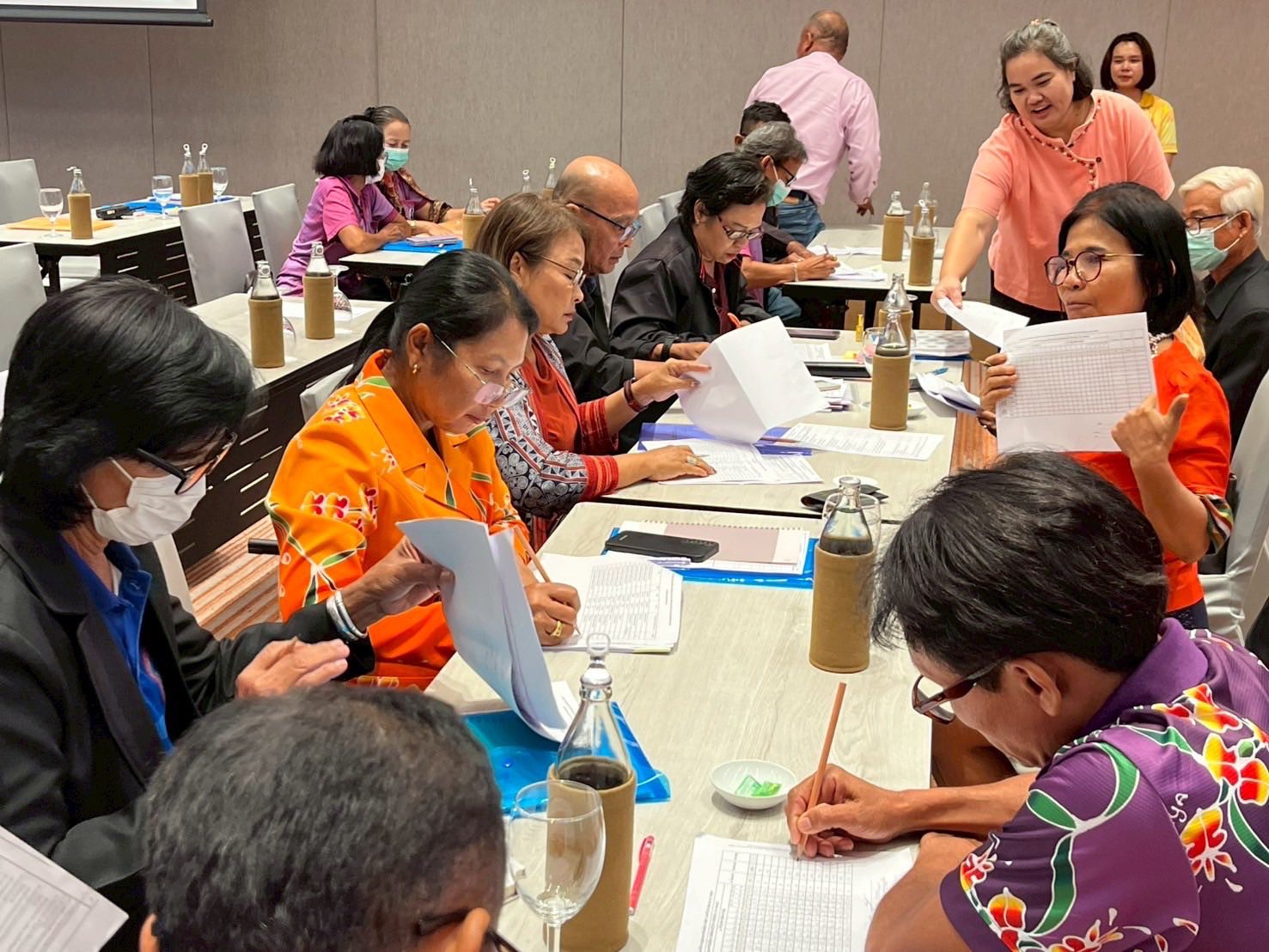 พช.อยุธยา ดำเนินโครงการประชุมเชิงปฏิบัติการส่งเสริมกิจกรรมเครือข่ายกลุ่มออมทรัพย์เพื่อการผลิต ระดับจังหวัด