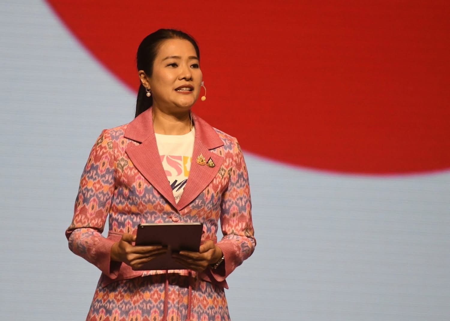 พช.อยุธยา ร่วมเปิดโครงการ “พลังสตรีเพื่อการพัฒนา เสริมสร้างโอกาส สร้างอนาคต” ชูกองทุนพัฒนาบทบาทสตรีหนุนการเปลี่ยนแปลง มุ่งขับเคลื่อนการลดความเหลื่อมล้ำตามเป้าหมายพัฒนายั่งยืน