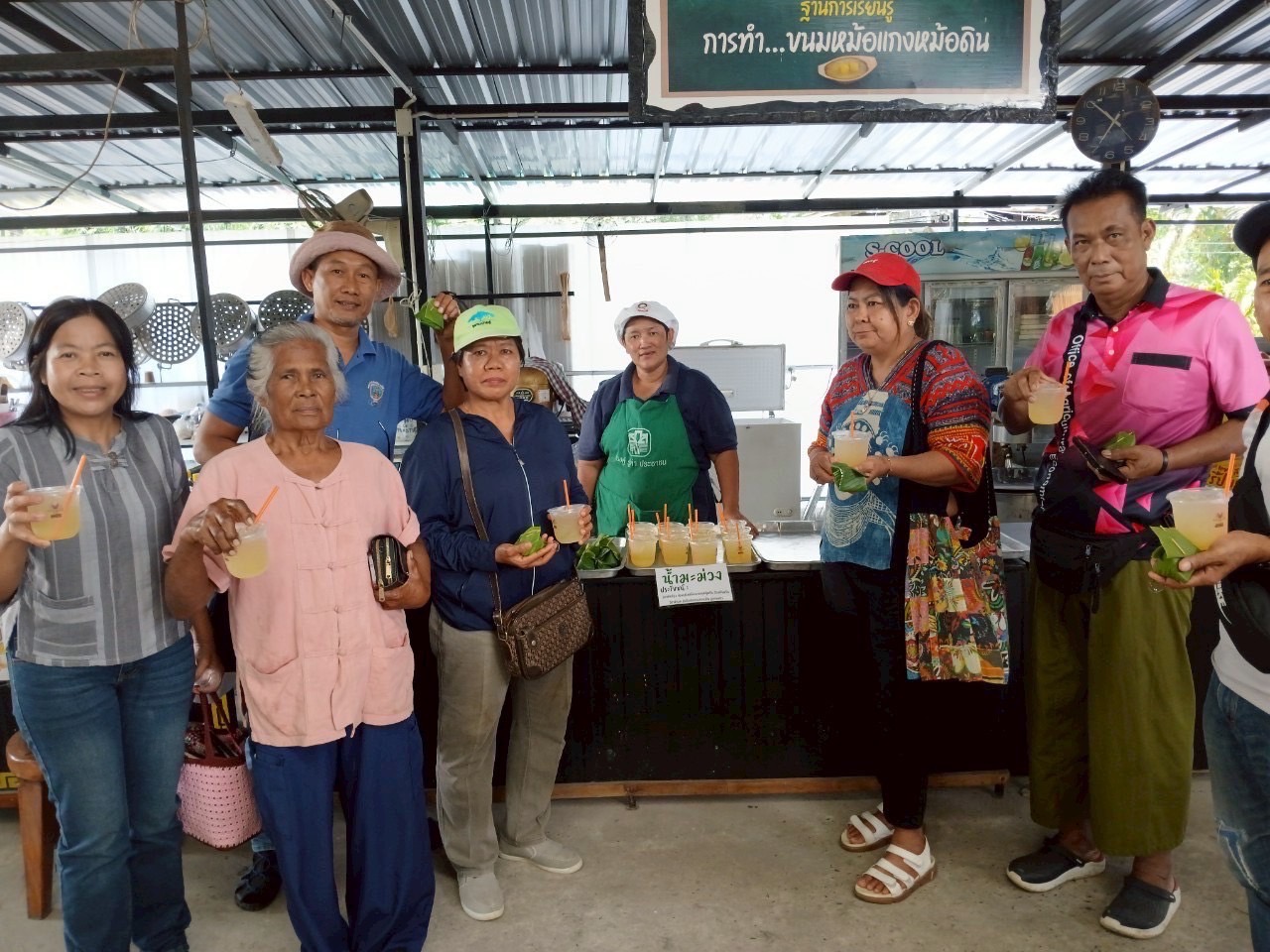 พช.อยุธยา ดำเนินโครงการประชุมเชิงปฏิบัติการส่งเสริมและพัฒนาศักยภาพเครือข่ายเกษตรปลอดภัยระดับจังหวัด (วันที่ 3)