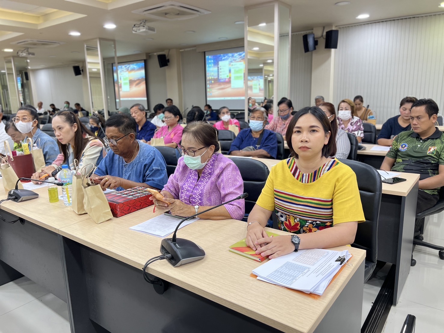 พช.อยุธยา ดำเนินประชุมคณะกรรมการเครือข่ายกลุ่มอาชีพ และผู้ผลิต ผู้ประกอบการหนึ่งตำบล หนึ่งผลิตภัณฑ์ระดับจังหวัด ครั้งที่ 1/2568