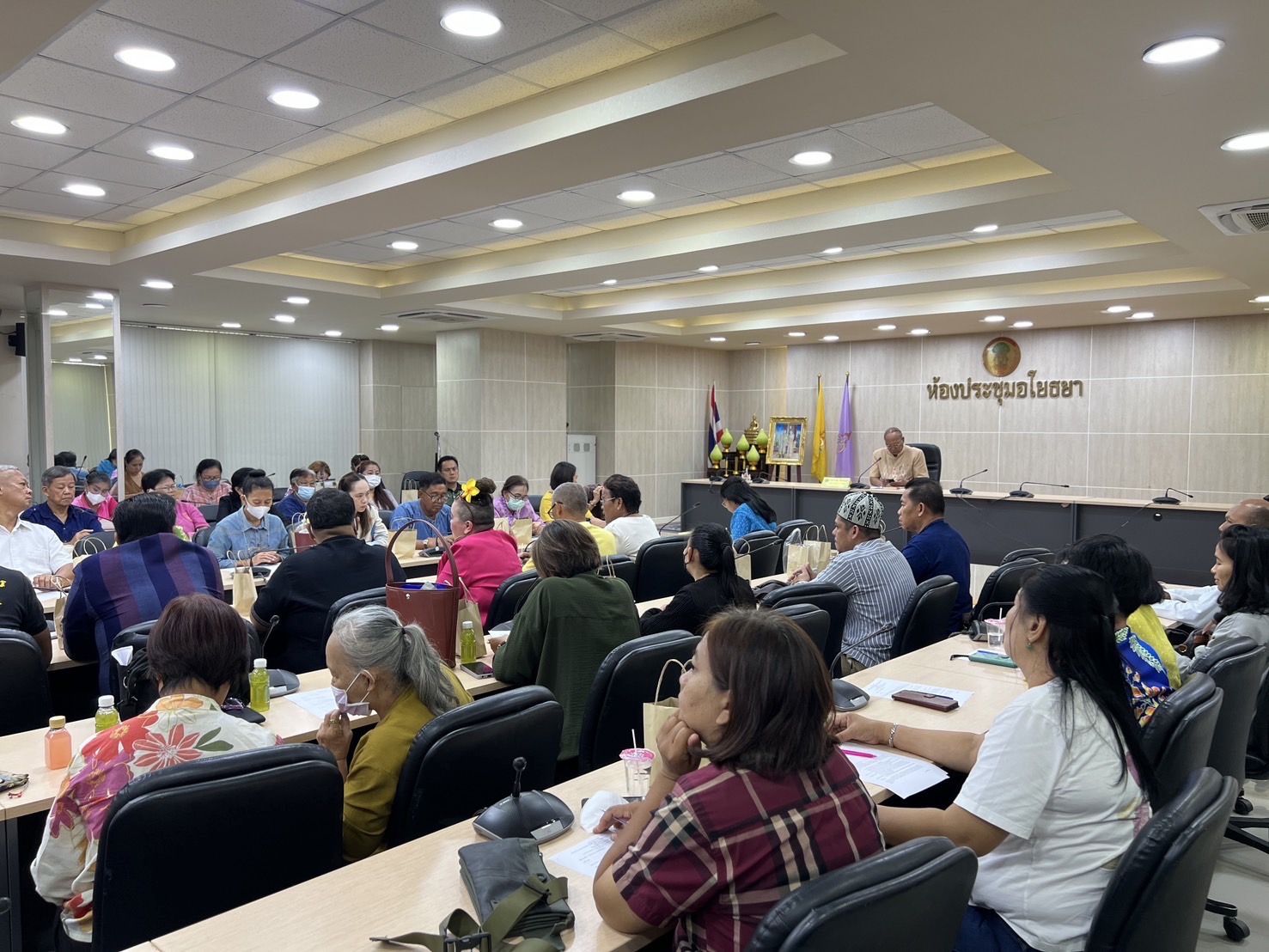 พช.อยุธยา ดำเนินประชุมคณะกรรมการเครือข่ายกลุ่มอาชีพ และผู้ผลิต ผู้ประกอบการหนึ่งตำบล หนึ่งผลิตภัณฑ์ระดับจังหวัด ครั้งที่ 1/2568