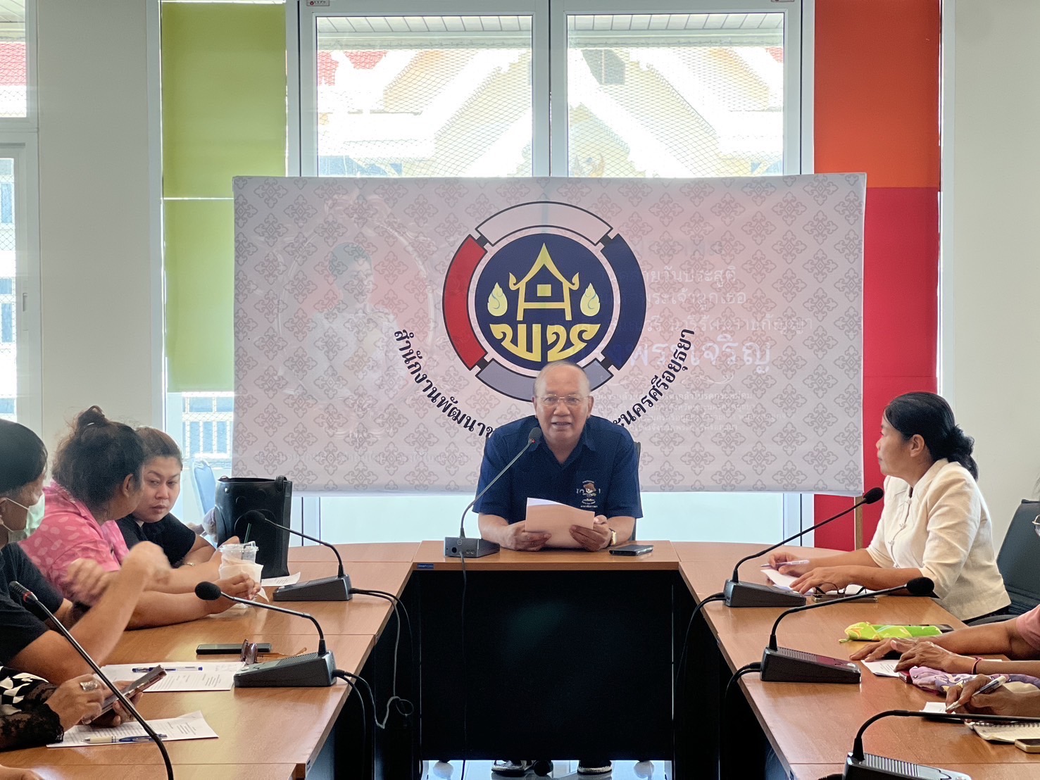 พช.กรุงเก่า จัดประชุมผู้ประกอบการที่เข้าร่วมกิจกรรม “OTOP TO FACTORY 2025” ครั้งที่ 4/2568 เพื่อเตรียมจำหน่ายสินค้า OTOP ณ มินิแบ บางปะอิน