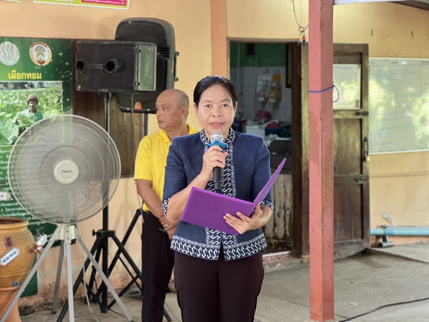 พช.อยุธยา ดำเนินโครงการส่งเสริม กิจกรรมทางนี้มีผล ผู้คนรักกัน ณ ตำบลลาดน้ำเค็ม อำเภอผักไห่🪴