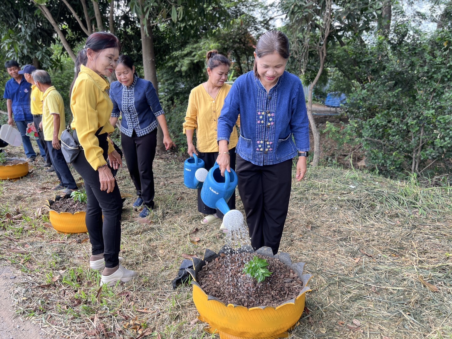 พช.อยุธยา ดำเนินโครงการส่งเสริม กิจกรรมทางนี้มีผล ผู้คนรักกัน ณ ตำบลลาดน้ำเค็ม อำเภอผักไห่🪴
