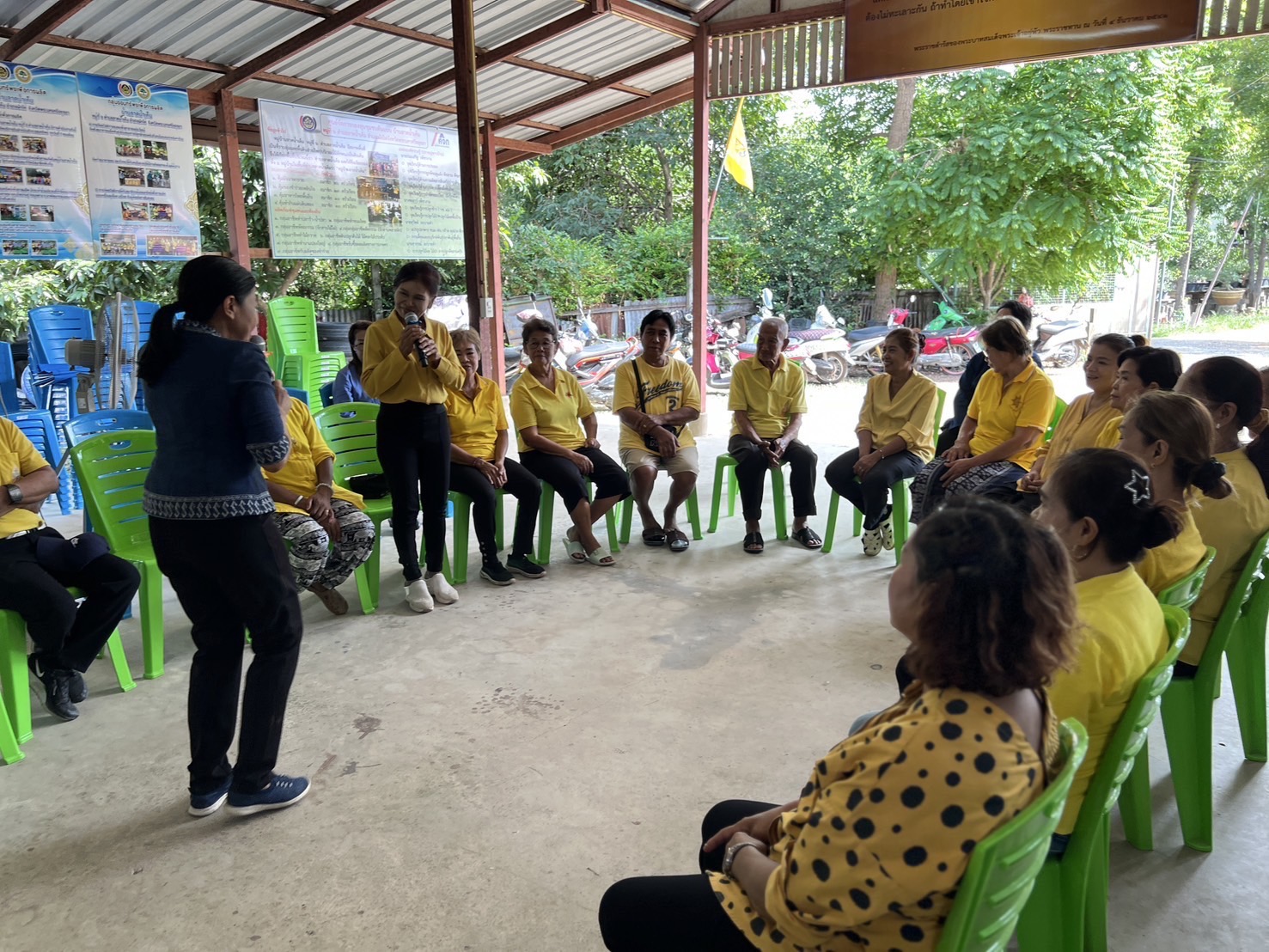 พช.อยุธยา ดำเนินโครงการส่งเสริม กิจกรรมทางนี้มีผล ผู้คนรักกัน ณ ตำบลลาดน้ำเค็ม อำเภอผักไห่🪴