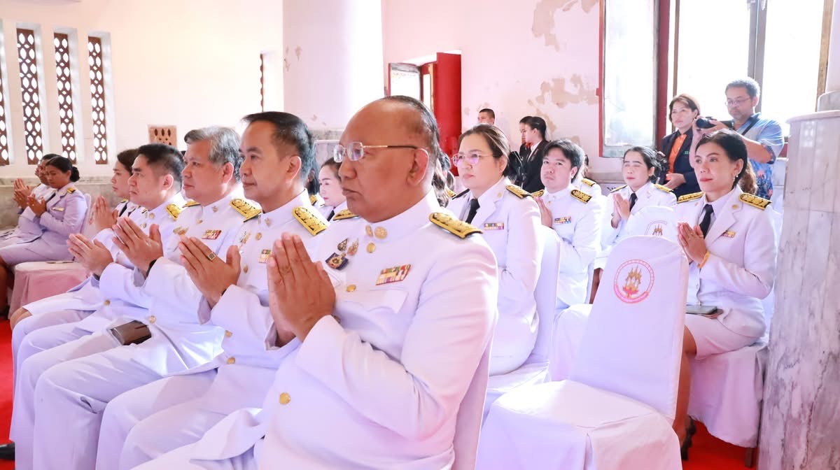 พช. อยุธยา ร่วมพิธีเจริญพระพุทธมนต์และทำบุญตักบาตรถวายเป็นพระราชกุศลฯ เฉลิมพระเกียรติเนื่องในโอกาสวันคล้ายวันประสูติสมเด็จพระเจ้าน้องนางเธอ เจ้าฟ้าจุฬาภรณวลัยลักษณ์ อัครราชกุมารี กรมพระศรีสวางควัฒน วรขัตติยราชนารี 4 กรกฎาคม 6825