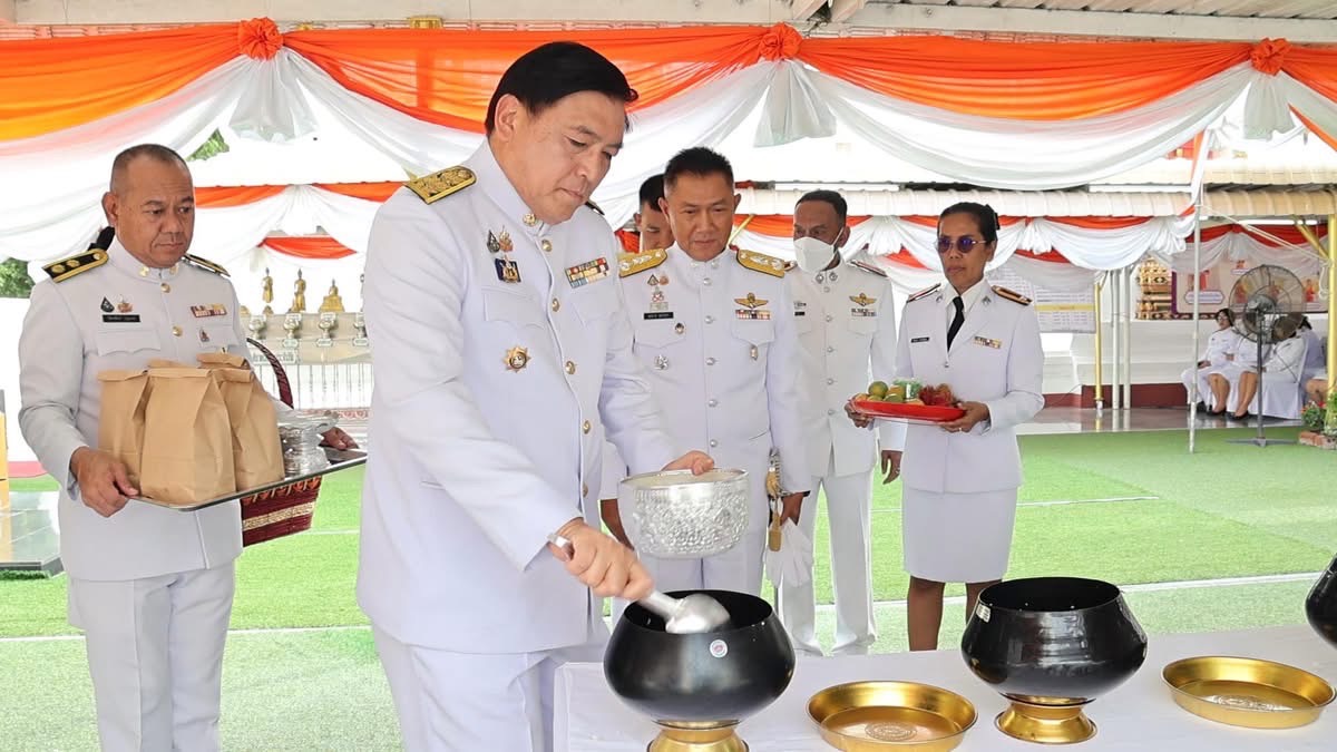 พช. อยุธยา ร่วมพิธีเจริญพระพุทธมนต์และทำบุญตักบาตรถวายเป็นพระราชกุศลฯ เฉลิมพระเกียรติเนื่องในโอกาสวันคล้ายวันประสูติสมเด็จพระเจ้าน้องนางเธอ เจ้าฟ้าจุฬาภรณวลัยลักษณ์ อัครราชกุมารี กรมพระศรีสวางควัฒน วรขัตติยราชนารี 4 กรกฎาคม 6825