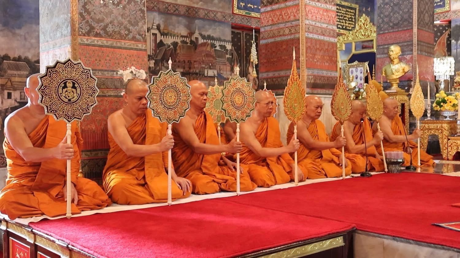 พช.อยุธยา ร่วมพิธีอัญเชิญเทียนพรรษาพระราชทานแก่ 7 วัดพระอารามหลวง เพื่อจุดบูชาพระรัตนตรัยอุทิศถวายเป็นพุทธบูชา เนื่องในเทศกาลเข้าพรรษา ประจำปี 2568