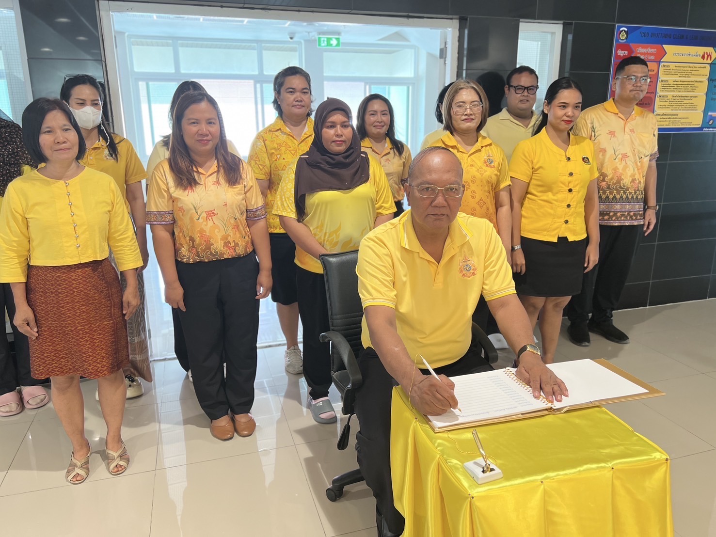 พช.อยุธยา ลงนามถวายพระพรชัยมงคลเนื่องในโอกาสวันเฉลิมพระชนมพรรษา พระบาทสมเด็จพระเจ้าอยู่หัว วันที่ 28 กรกฎาคม 2568