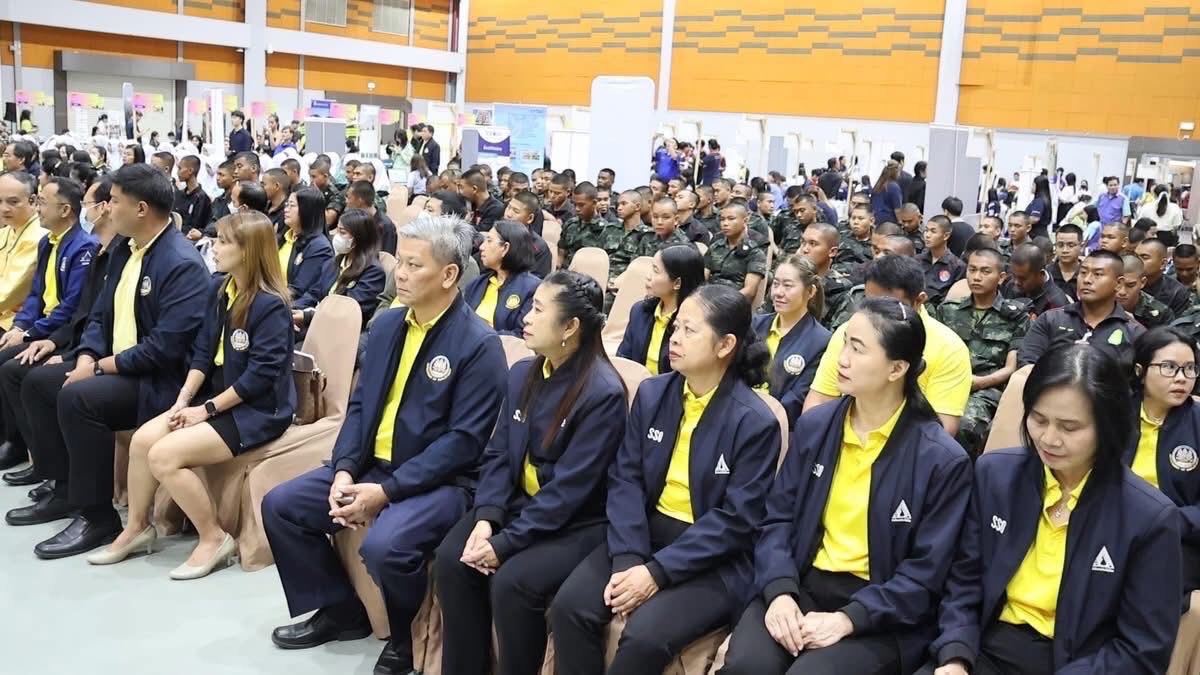 พช.อยุธยา ร่วมพิธีเปิดงาน”JOB FAIR  2025@พระนครศรีอยุธยา