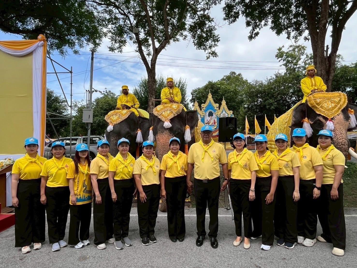 พช.อยุธยา ร่วมกิจกรรมจิตอาสาพระราชทาน เฉลิมพระเกียรติพระบาทสมเด็จพระเจ้าอยู่หัว และกิจกรรมปลูกต้นไม้ เฉลิมพระเกียรติพระบาทสมเด็จพระเจ้าอยู่หัว เนื่องในโอกาสพระราชพิธีมหามงคลเฉลิมพระชนมพรรษา 28 กรกฎาคม 2568