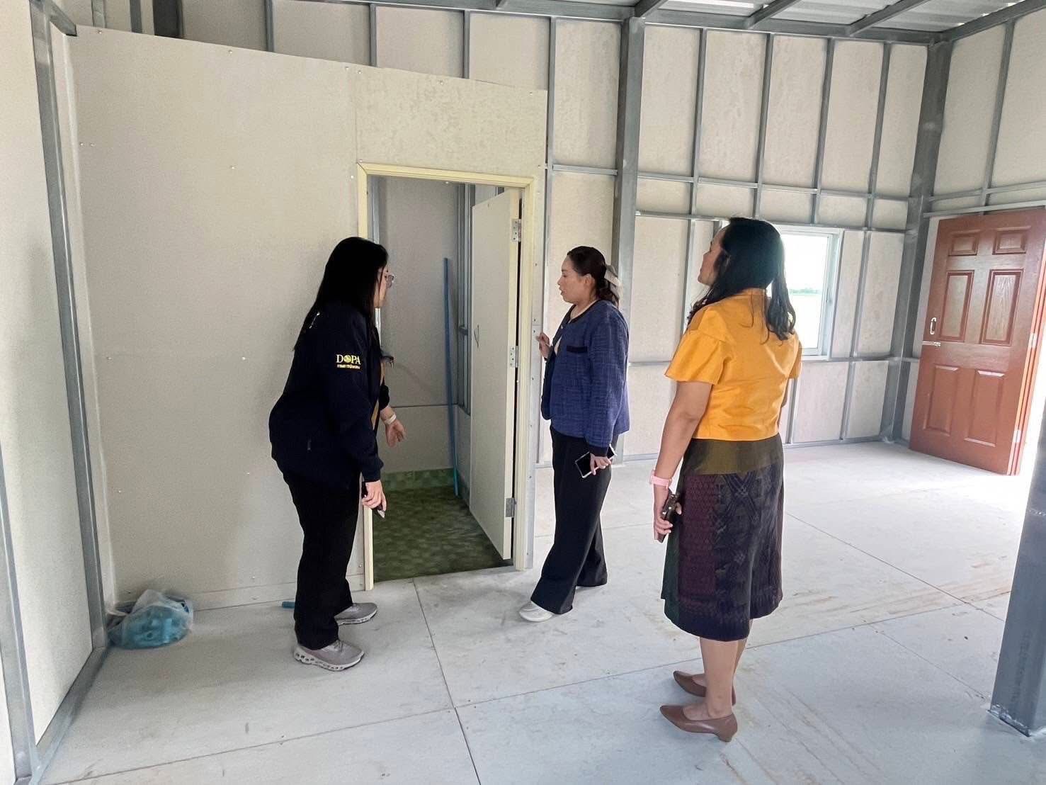 พช.อยุธยา ติดตามการสร้างบ้านและเยี่ยมเยียนให้กำลังใจ ครัวเรือนครัวเรือนนายสุพิน ราชสีห์ หมู่ที่ 3 ตำบลหลักชัย อำเภอลาดบัวหลวง ครัวเรือนเป้าหมายที่ได้รับบ้านห่วงใย จากใจ GLO