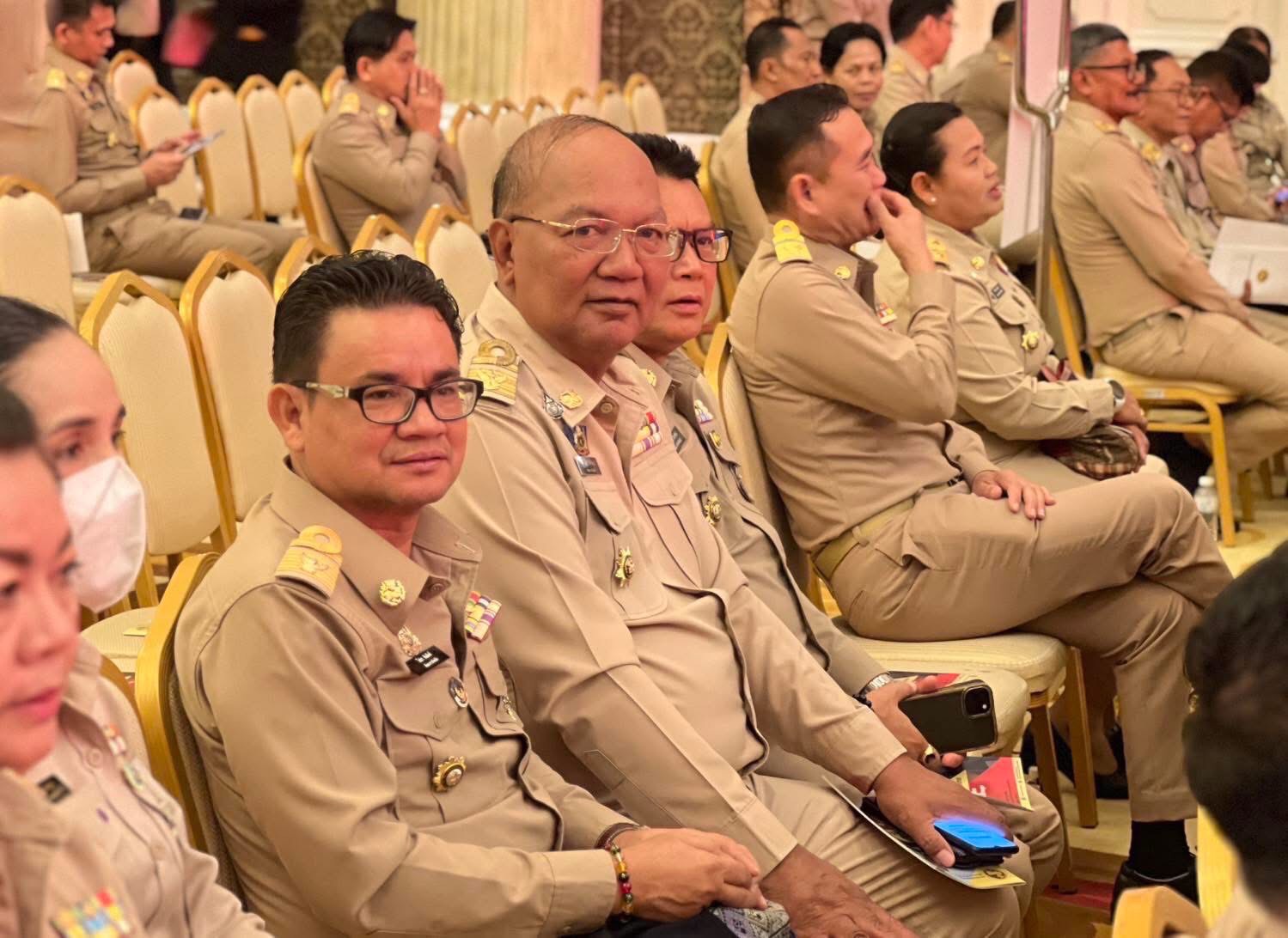 พช.อยุธยา ร่วมการประชุมมอบนโยบายสำคัญเร่งด่วนของกระทรวงมหาดไทย (8 Quick Wins: 3 ไร้ทุกข์ 5 สร้างสุข) และการขับเคลื่อนการป้องกัน ปราบปราม และแก้ไขปัญหายาเสพติด