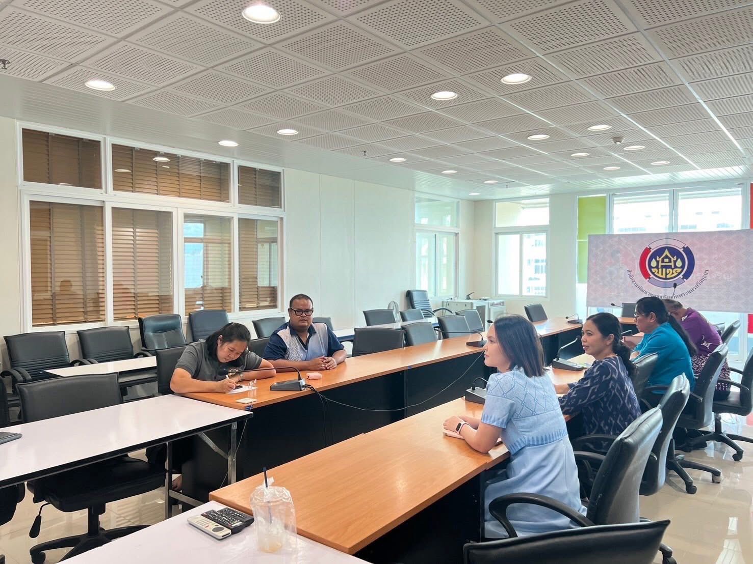 พช.อยุธยา เข้าร่วมการประชุมติดตามการดำเนินงานและการใช้จ่ายงบประมาณกองทุนพัฒนาบทบาทสตรี ประจำปีงบประมาณ พ.ศ 2568 ครั้งที่ 4/2568