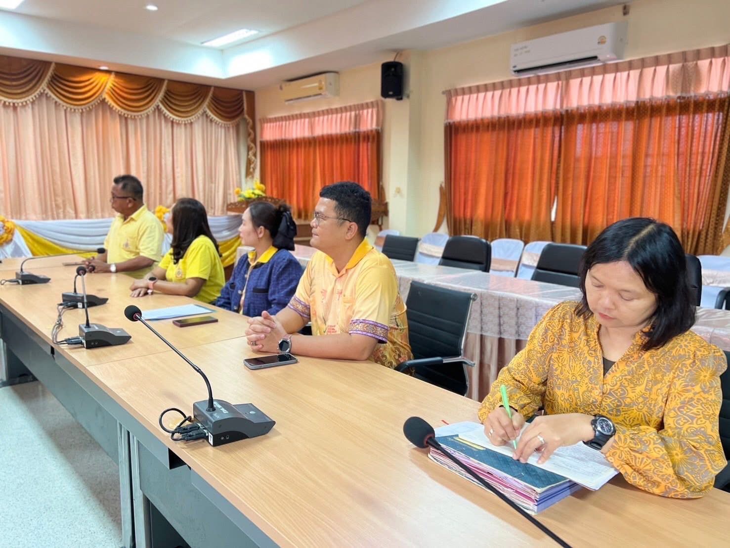 พช.อยุธยา ลงพื้นที่เตรียมความพร้อมพิธีมอบบ้านตามโครงการบ้านห่วงใยจากใจ GLO ประจำปี 2568 ณ ตำบลหลักชัย อำเภอลาดบัวหลวง