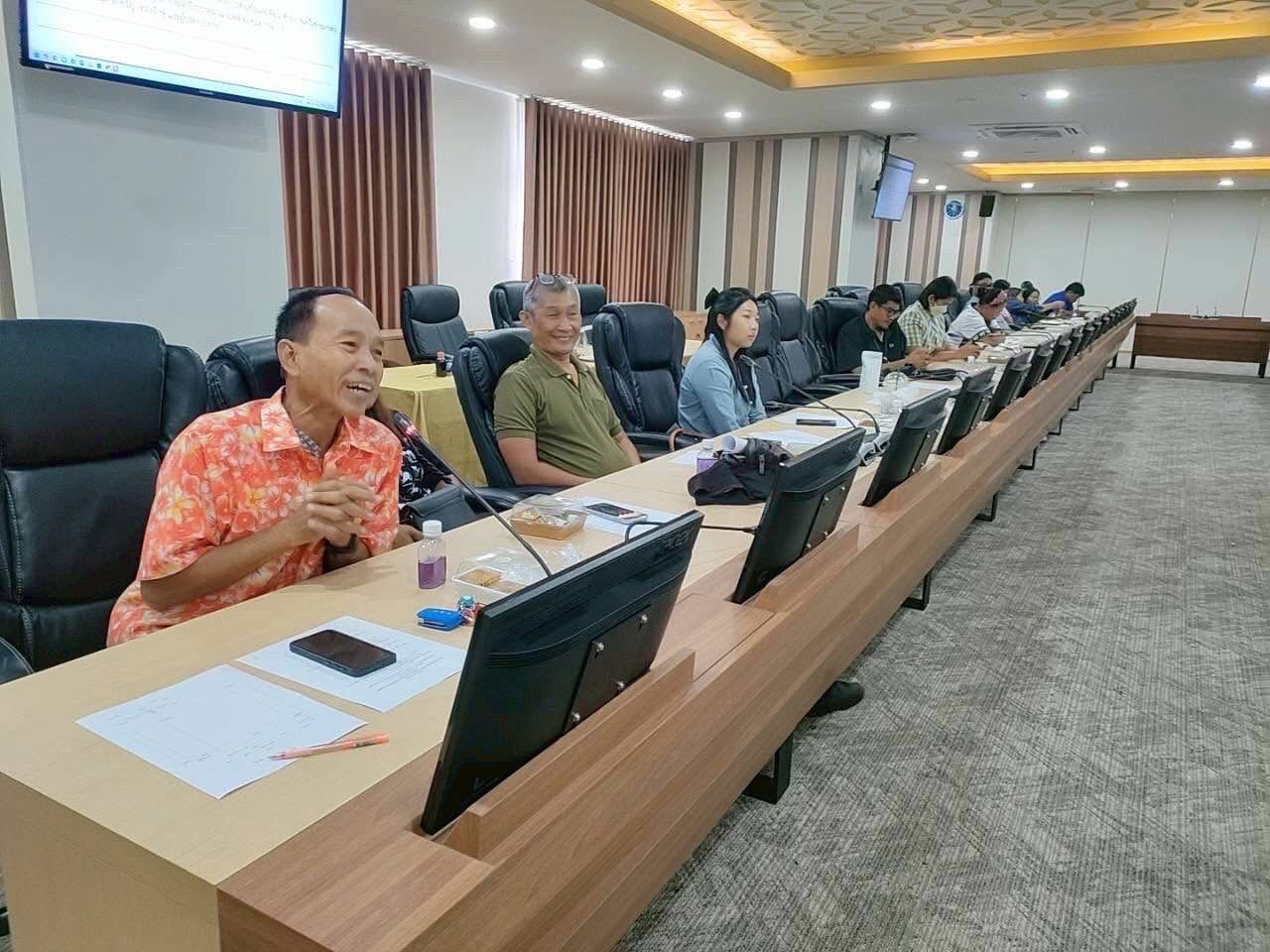 พช.อยุธยา ประชุมนำเสนอผลการพัฒนาผลิตภัณฑ์ และออกแบบบรรจุภัณฑ์ ตามโครงการส่งเสริมการพัฒนาธุรกิจของกลุ่มผู้ผลิต ผู้ประกอบการและเครือข่ายเกษตรปลอดภัยสู่ผู้ประกอบการชุมชน