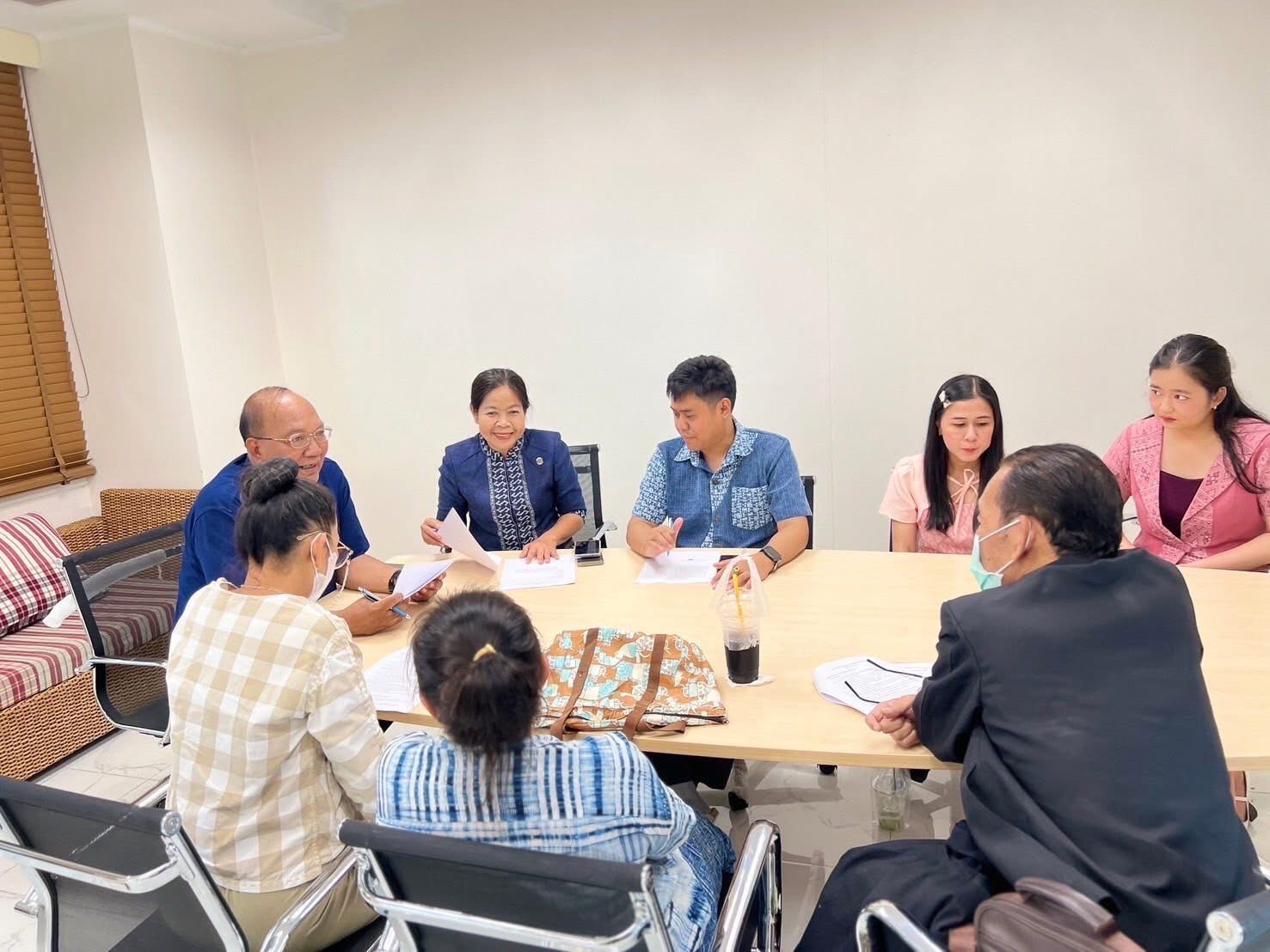 พช.อยุธยา ดำเนินการประชุมคัดเลือกคณะกรรมการขับเคลื่อนงานศิลปิน OTOP